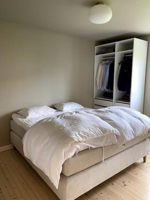 Apartment For Ons Right By The Center! *