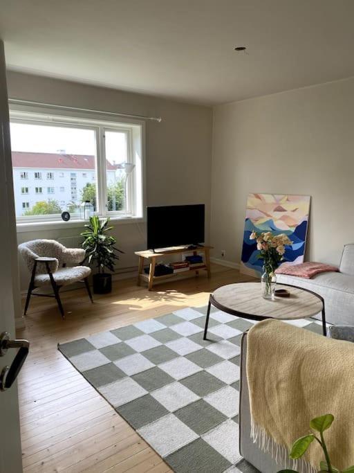 Apartment For Ons Right By The Center! Stavanger